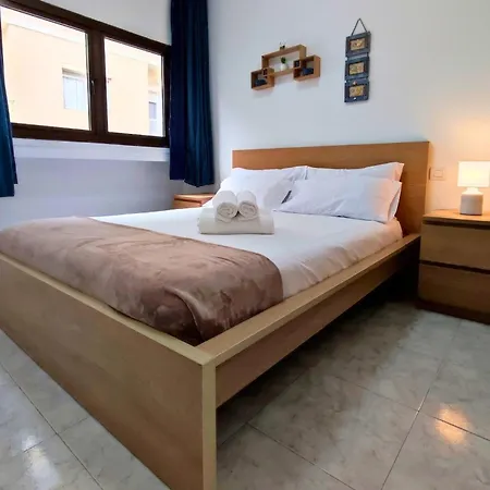 S433 Sea View Terrace Apartman
